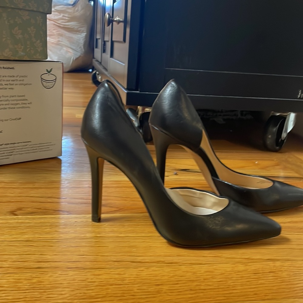 Leather pumps fit 7 -7.5